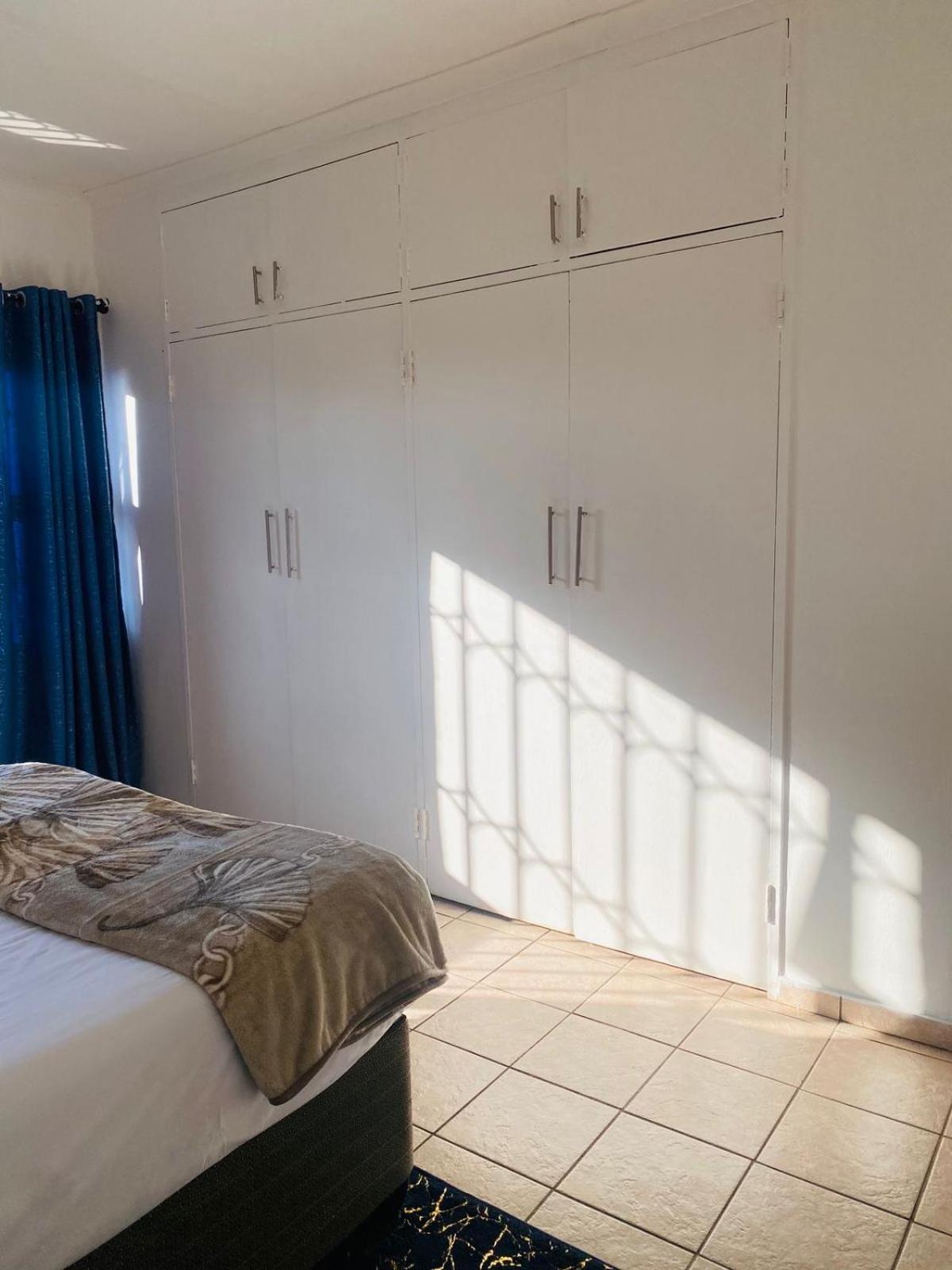 Airport Imperial Guest House Kempton Park Exterior foto