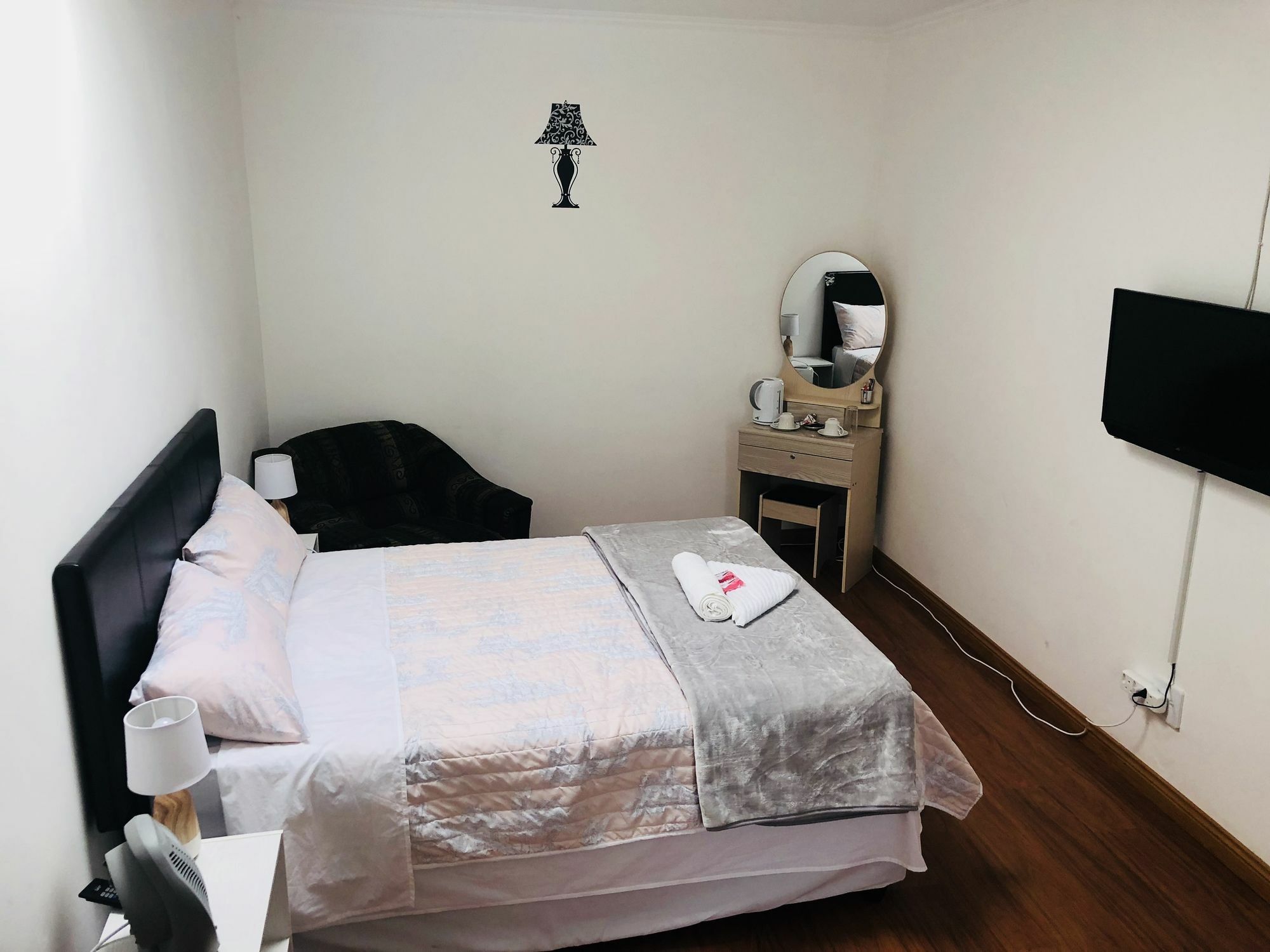 Airport Imperial Guest House Kempton Park Exterior foto
