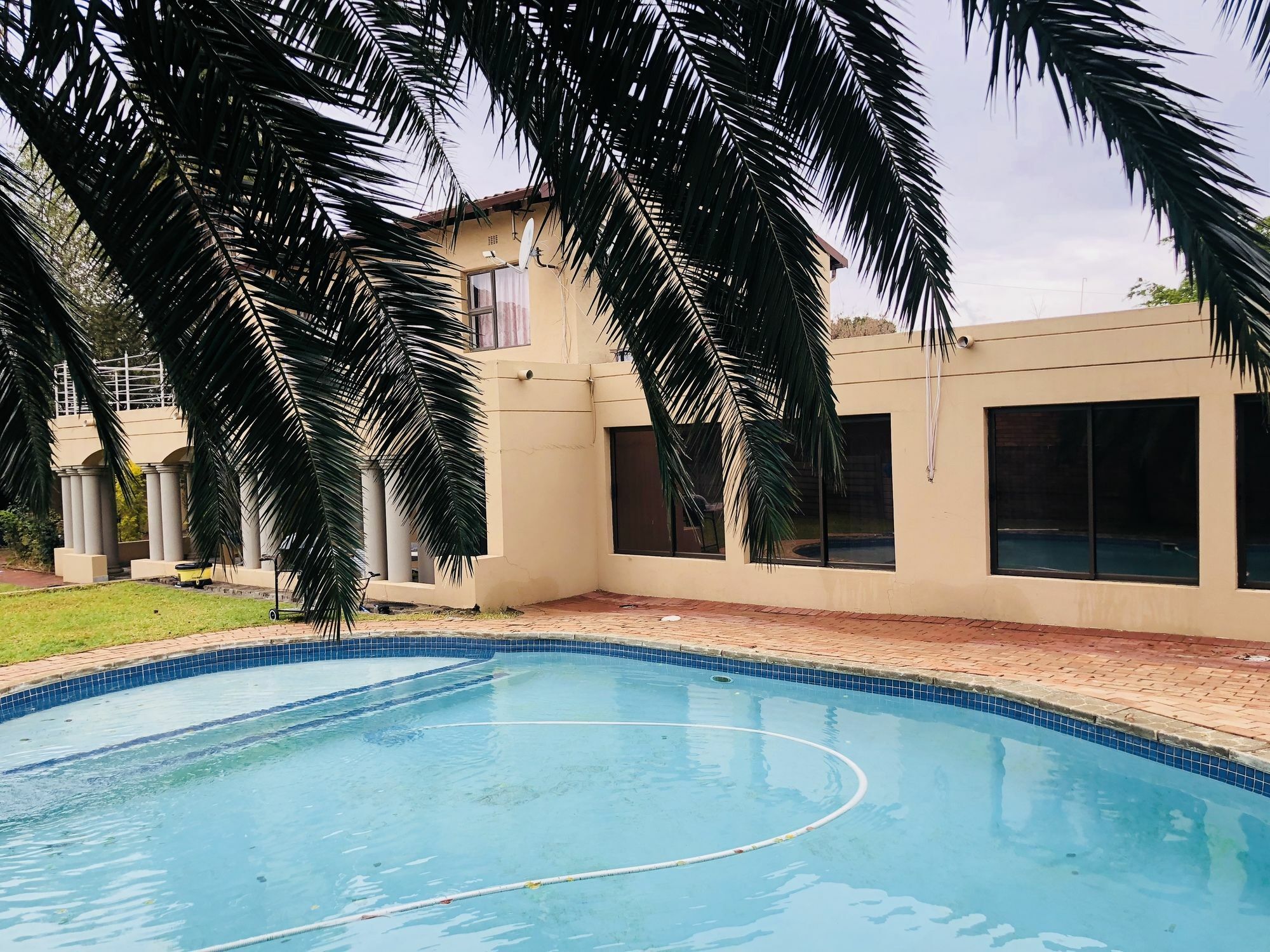 Airport Imperial Guest House Kempton Park Exterior foto